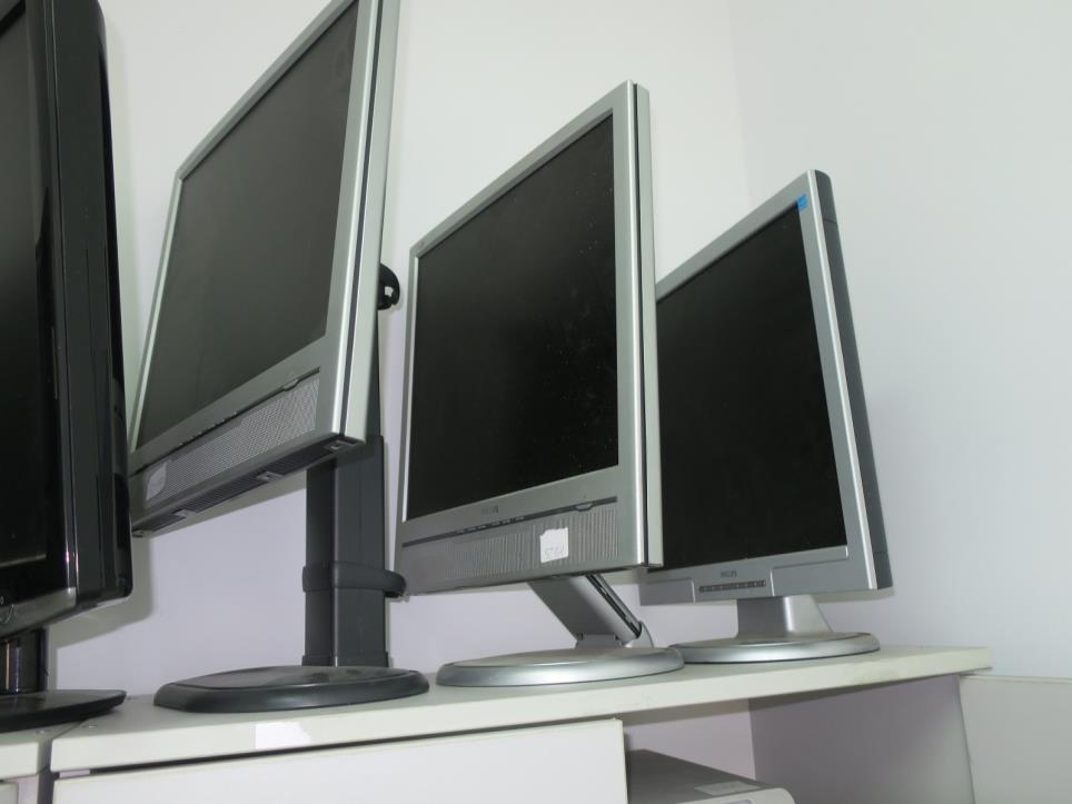 Monitore 10 Stk. gebraucht kaufen (Auction Premium) | NetBid Industrie-Auktionen